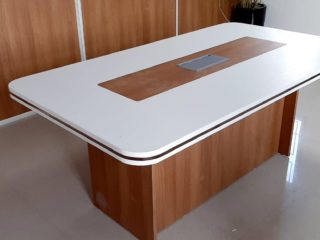 Discussion table